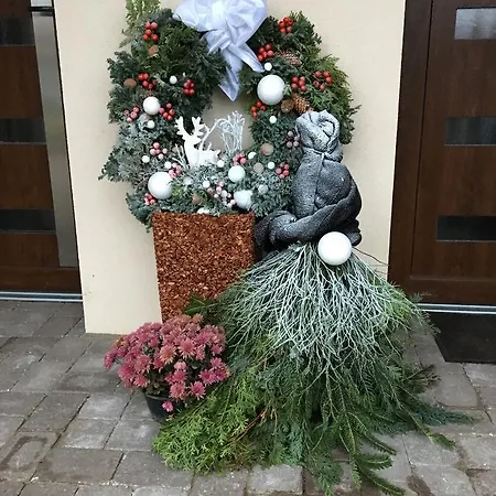 Kristály Panzió *