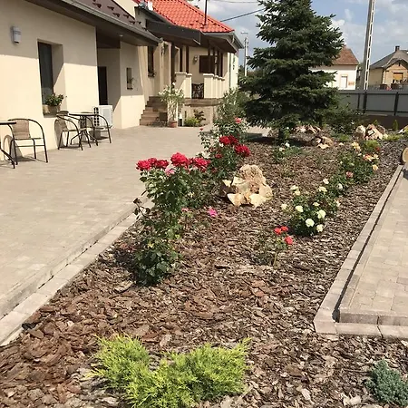 Panzió Kristály *